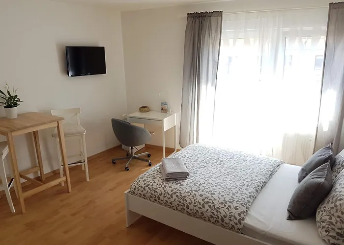 Neustadt & Parking *